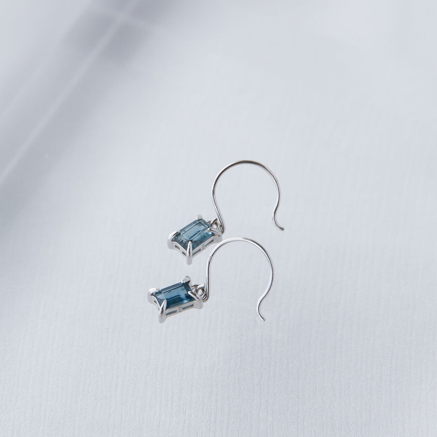 カイヤナイト フックピアス / Silver925