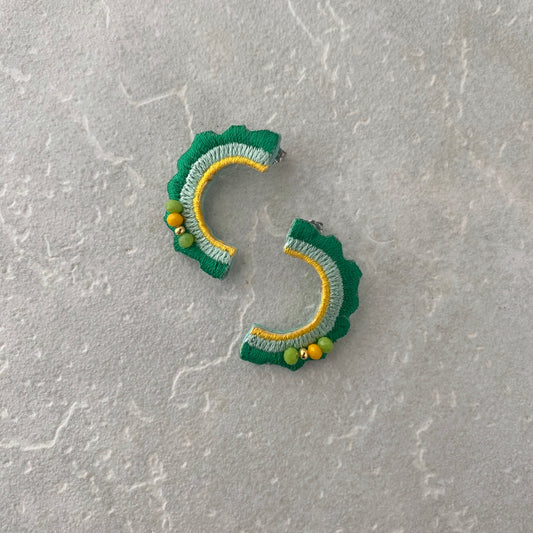 刺繍ピアス ゴーヤー