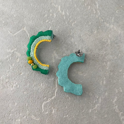 刺繍ピアス ゴーヤー