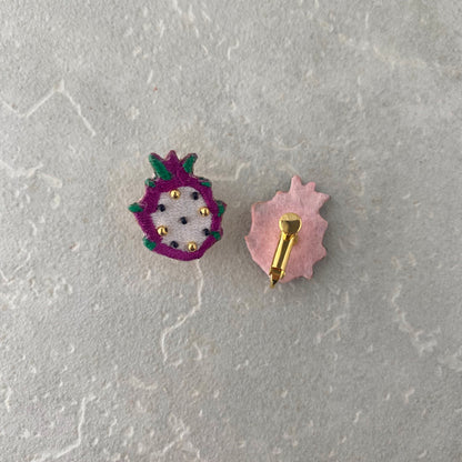 刺繍イヤリング ドラゴンフルーツ