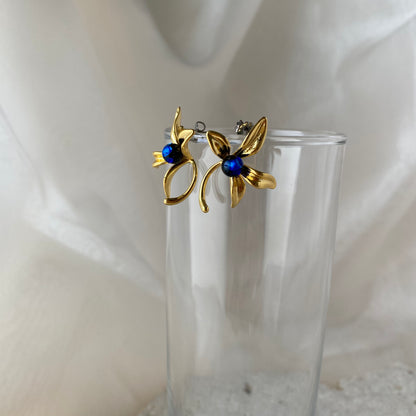 リリーピアス
