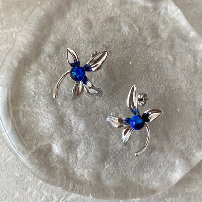 リリーピアス