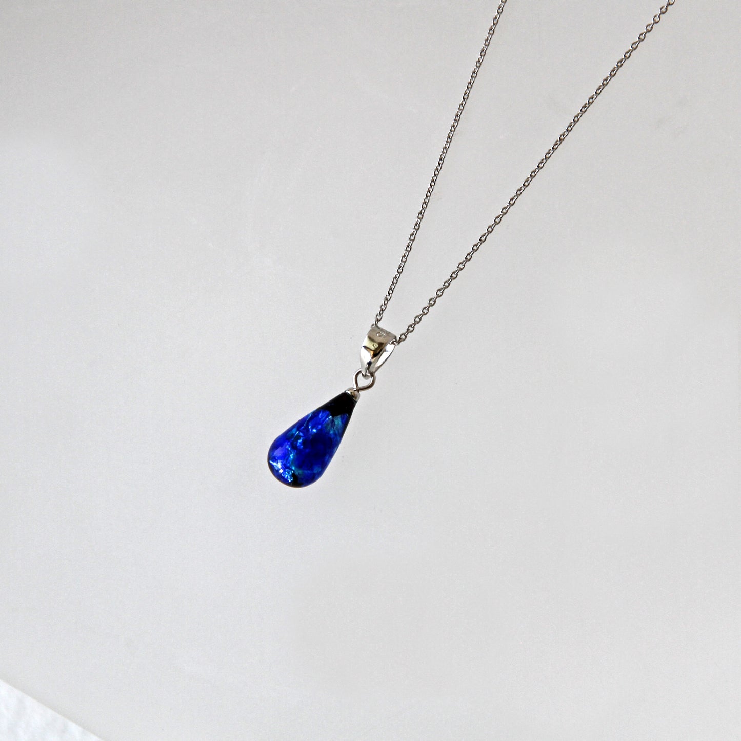 Drop-shaped firefly glass pendant/Silver925